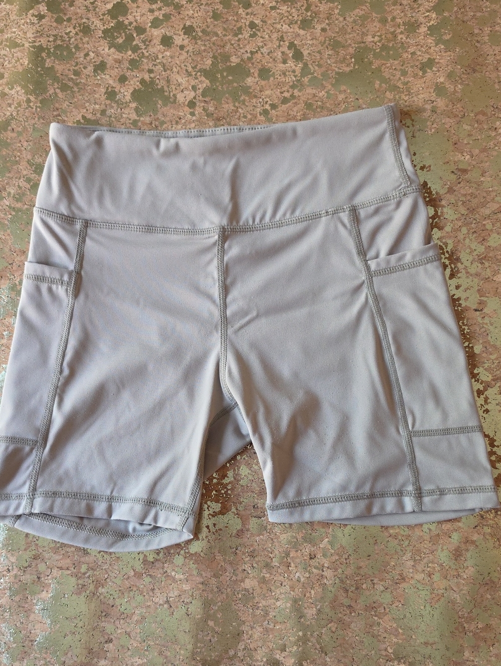 DEVOROPA Girls 4″ Spandex Athletic Shorts Girls Medium (10-012